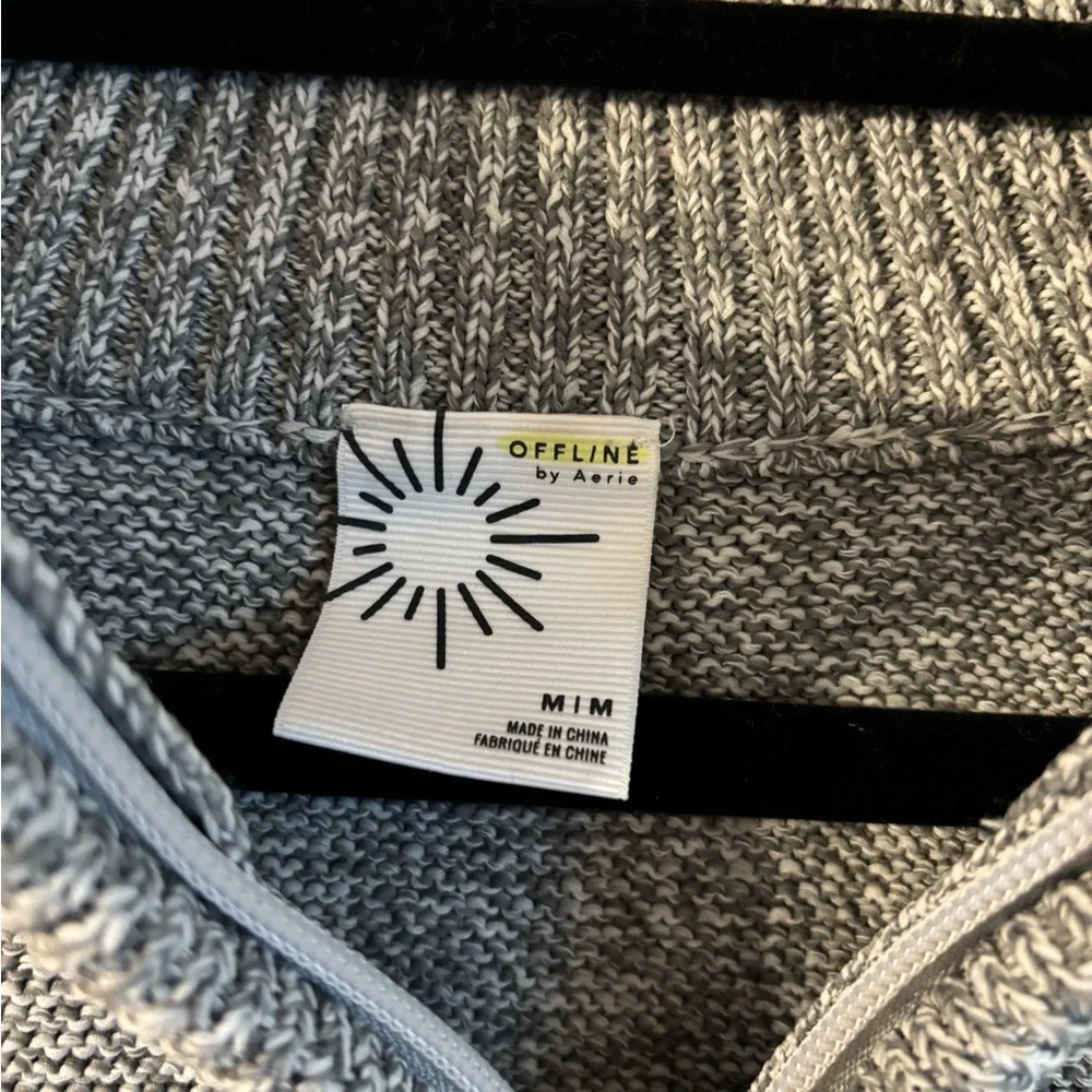 Aerie Women's Gray Zip-Up Sweater - Picture 2 of 6